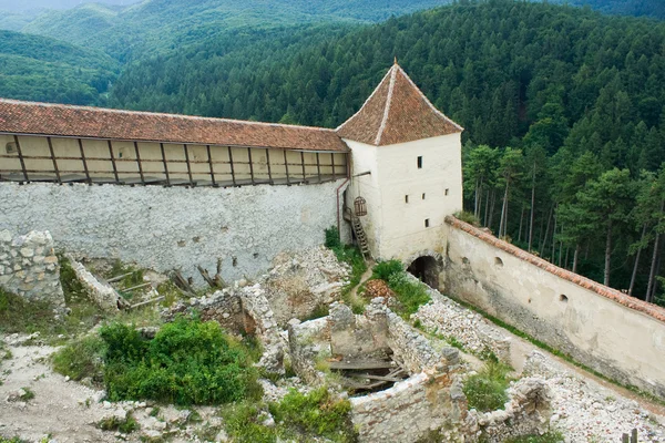 Średniowieczny zamek w Rumunii — Zdjęcie stockowe