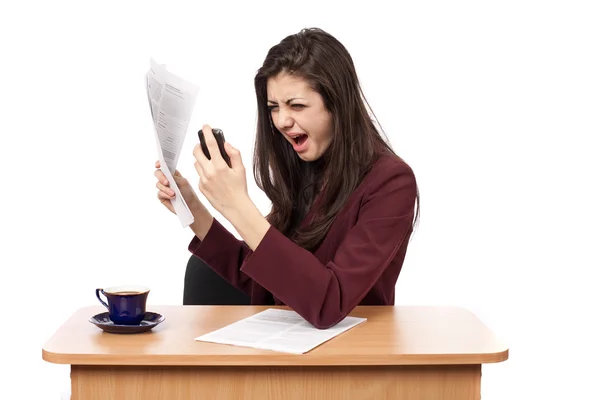 Affärskvinna som skrek på telefon — Stockfoto