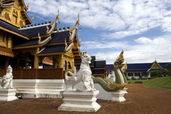 Буддийский храм в Таиланде — стоковое фото