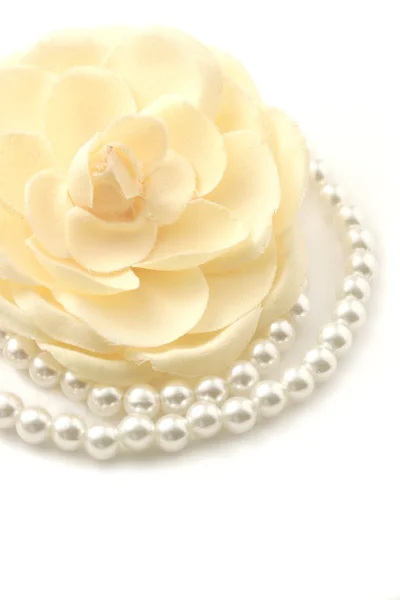 珍珠和花 — 图库照片