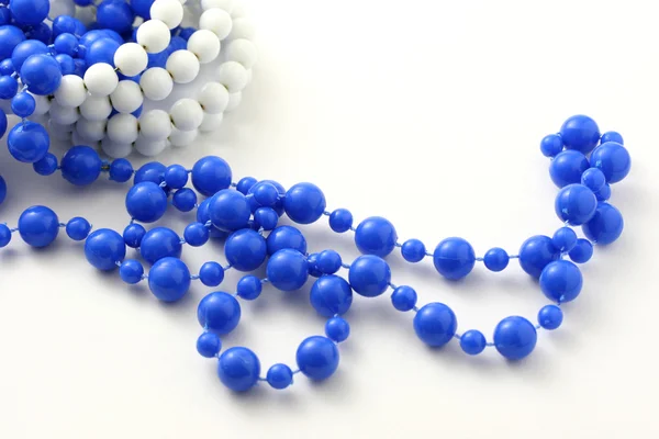 Perline blu isolate — Foto Stock