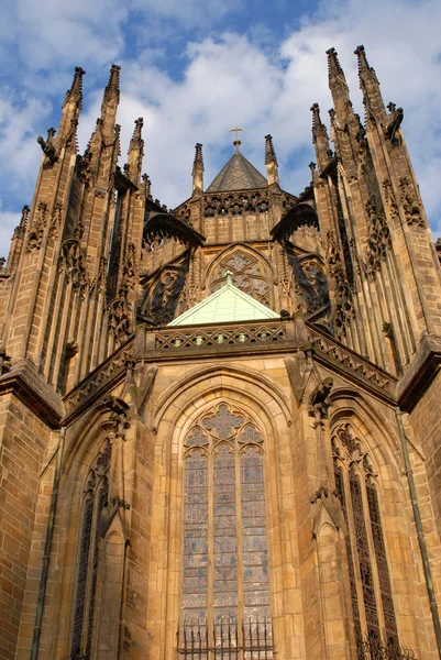Fachada da igreja gótica — Fotografia de Stock