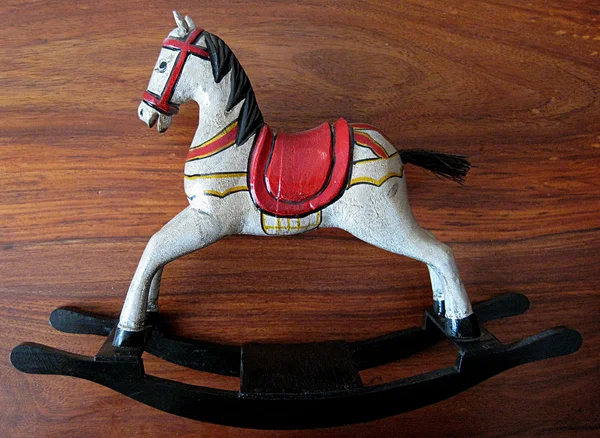 Cavalo de baloiço — Fotografia de Stock