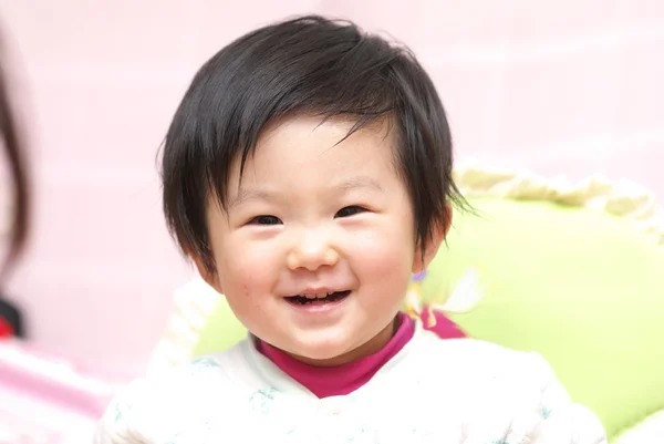 Азиатская улыбка — стоковое фото