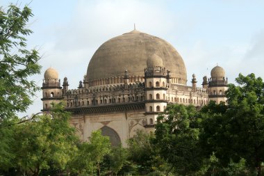 Yeşilin ortasında gol gumbaz