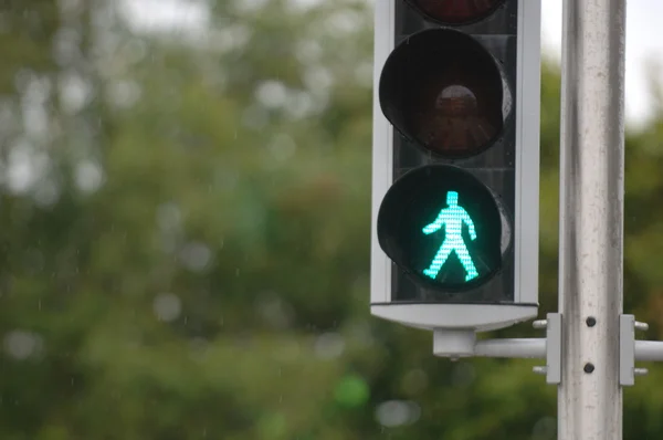 Groen licht van verkeerslichten — Stockfoto