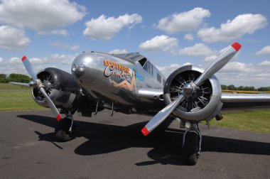 Beech 18 clipart