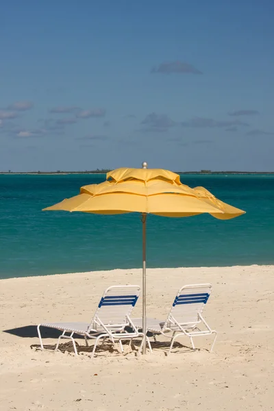 Boş plaj sandalye — Stok fotoğraf