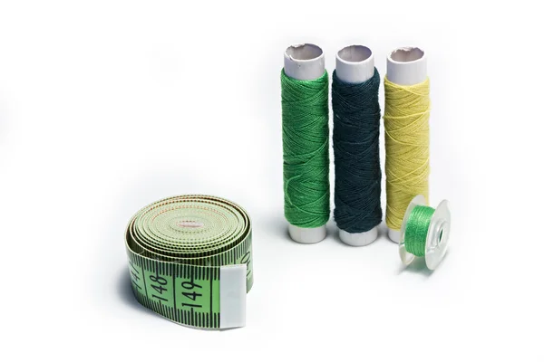 Tape measure and cotton threads — Stock Photo, Image