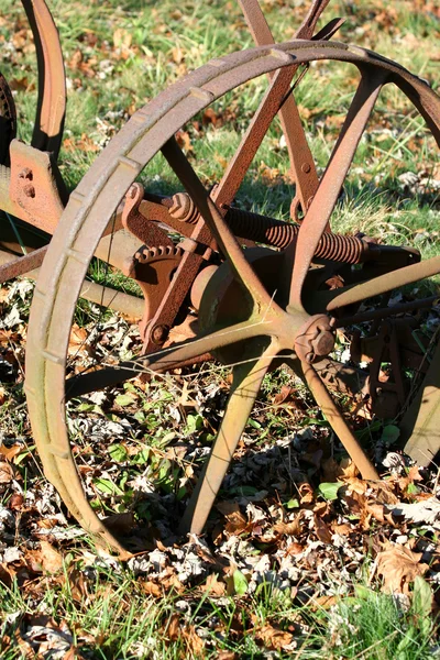 Старое сельскохозяйственное оборудование — стоковое фото