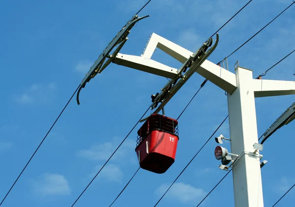 Red Gondola lift — Stock Photo, Image