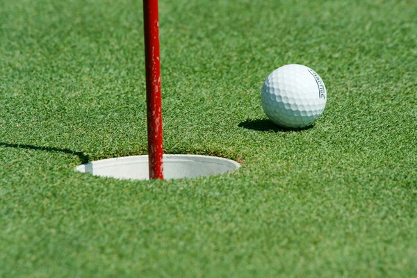 Piłeczki do golfa w pobliżu mistrzostw — Zdjęcie stockowe
