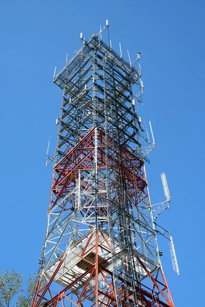 Wieży radiowej anteny — Zdjęcie stockowe