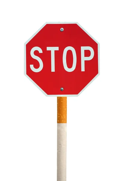Na białym tle znak stop z papierosów post — Zdjęcie stockowe