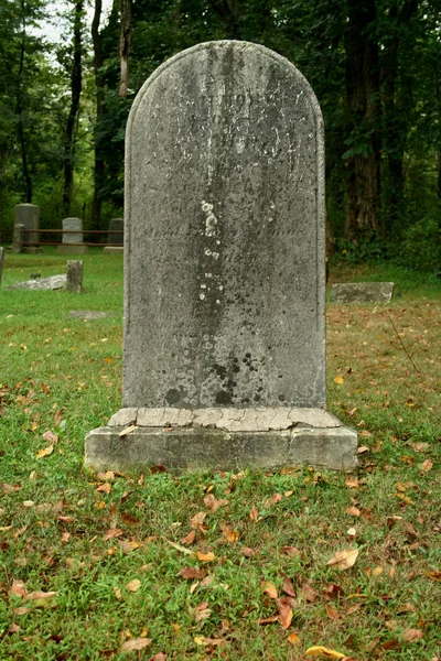 Starý náhrobek — Stock fotografie