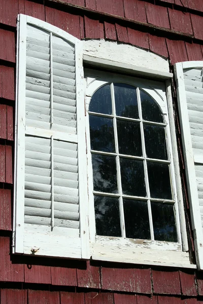 古い窓シャッター — ストック写真
