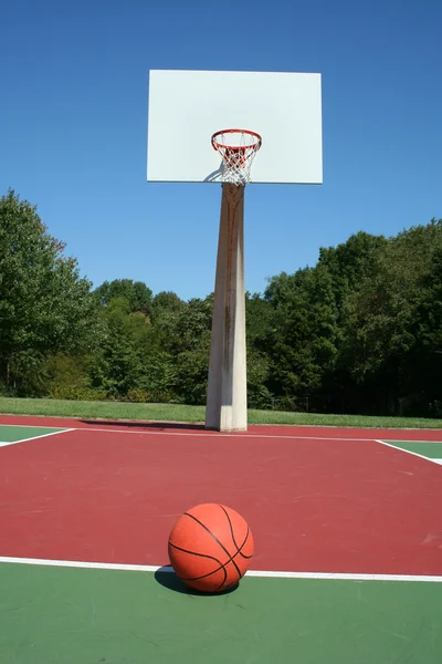Basketball on a court — Stock Photo, Image