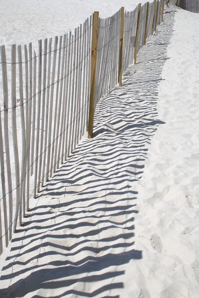Fence on a beach — Stock Photo, Image