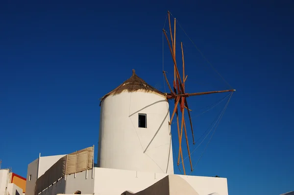 Windmill in Oia — Stock Photo, Image