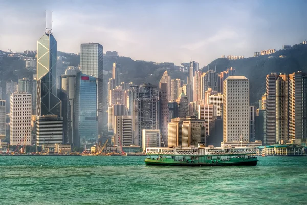 香港のビクトリアハーバーをスターフェリーします。 — ストック写真
