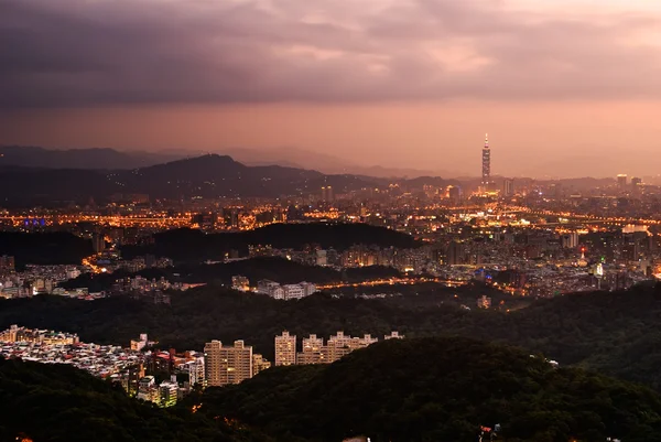 Taipei-stadt nacht szene — Stockfoto