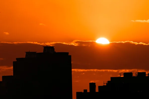 Panoráma města západu slunce — Stock fotografie