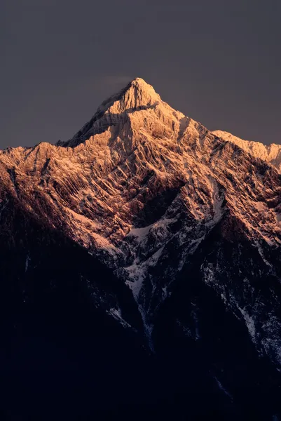 Pico de montaña — Foto de Stock