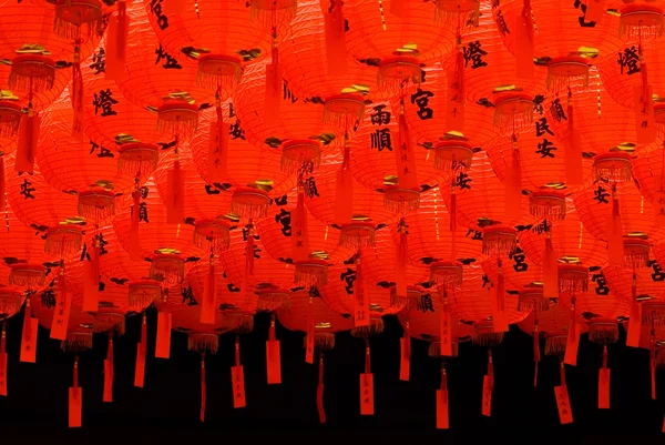 红色和美丽中国彩灯 — 图库照片