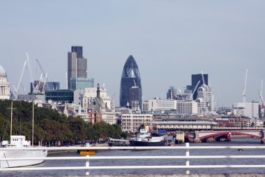 Büyük Londra şehrinin bir fotoğrafı.