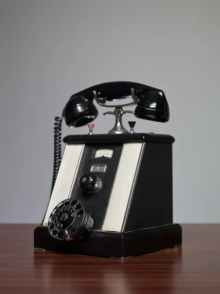 Antieke telefoon — Stockfoto