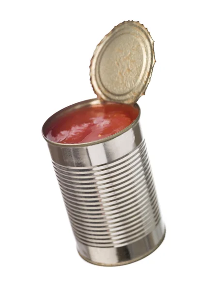 Lata de lata com tomates — Fotografia de Stock