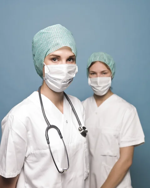 Dwie pielęgniarki — Zdjęcie stockowe