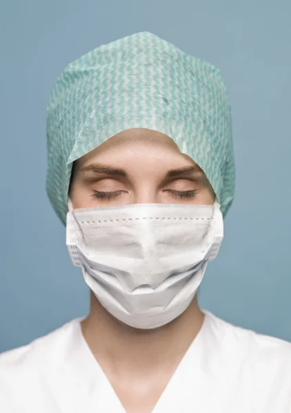 Zmęczona pielęgniarka — Zdjęcie stockowe