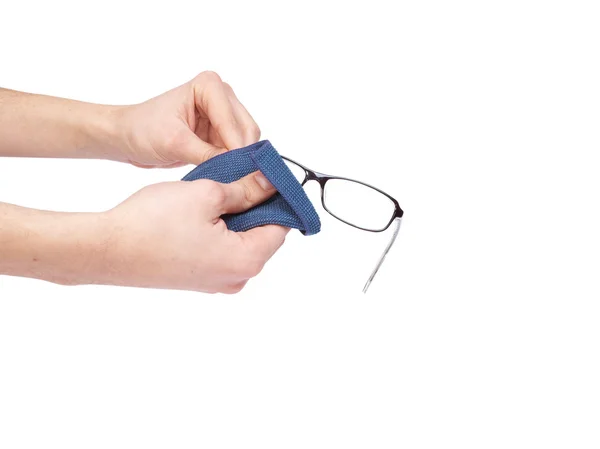 Чоловік витирає окуляри ізольда — стокове фото