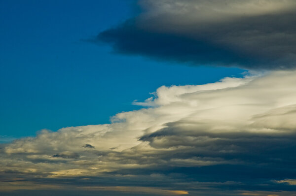 Stratus cloud formation with blue sky