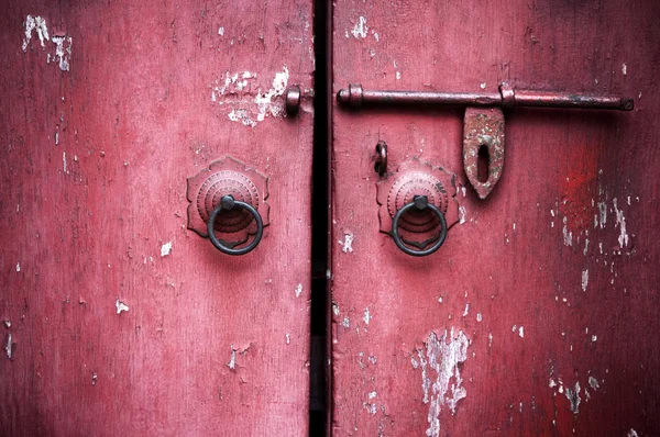 Antica porta rossa — Foto Stock
