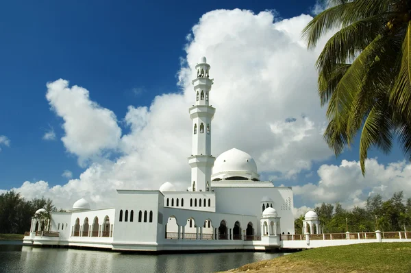 Плаваючі мечеть — стокове фото