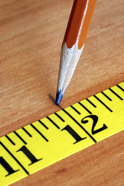 Nastro di misura e matita — Foto Stock