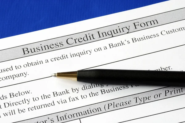 Complete el formulario de consulta de crédito — Foto de Stock