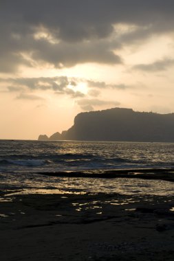 gün batımında, deniz