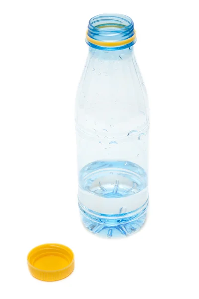 Botella de plástico con agua — Foto de Stock