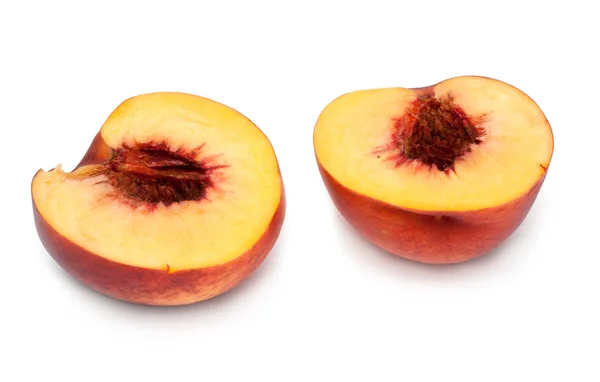 Pfirsich in zwei Teile geschnitten — Stockfoto