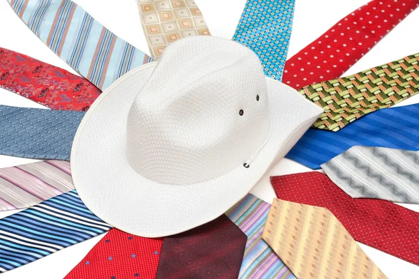 Chapéu branco em gravata — Fotografia de Stock