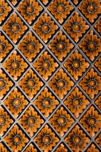 Rhombus sliced on wooden board — Stock Photo, Image