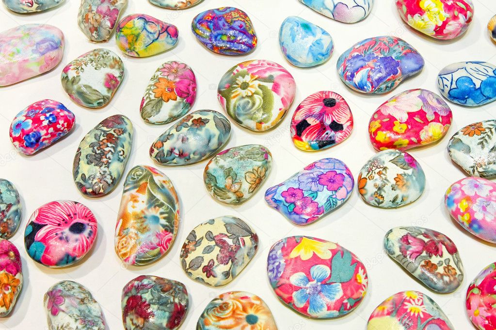 Color pebbles