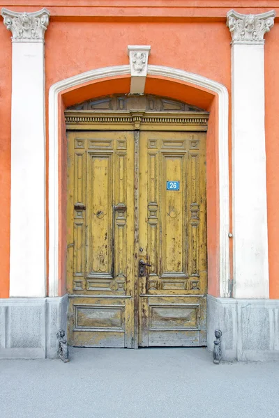 Drzwi dwuskrzydłowe — Zdjęcie stockowe