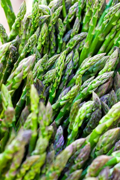 Organiczne szparagi — Zdjęcie stockowe