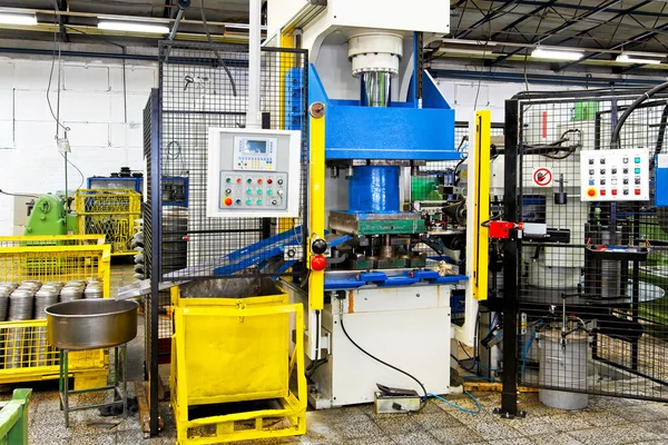 Hydraulic press machine — Stock Photo, Image