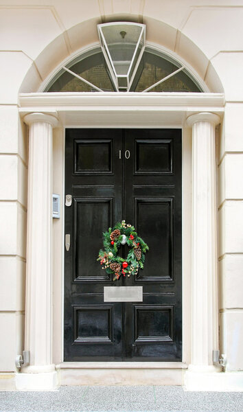 Дверной венок
