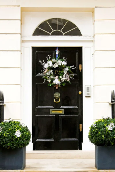 Xmas door wreath — Stock Photo, Image